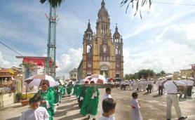 Diêm Điền Chầu Chúa Giêsu Thánh Thể