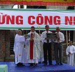 Thánh Danh đặt đá xây Nhà Giáo lý