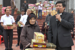 Quà tết cho người nghèo
