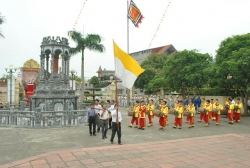 Nam Dương tôn vinh Chúa Giêsu Thánh Thể
