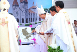 Tam Toà: Mùa xuân trở lại