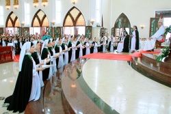 Dòng Đaminh BC: Thánh lễ khấn dòng