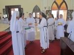 Dòng nữ Đaminh trao bài sai sứ mệnh