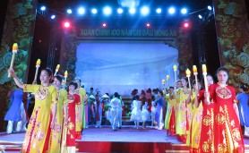 Xuân Chính đọc lại đời mình