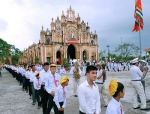 Lạc Thành: 113 em lãnh nhận Bí tích Thêm sức
