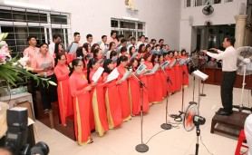 Thánh ca mặc Hip Hốp
