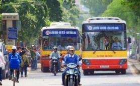 Nghĩa cử đẹp trong xe bus