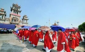 Sa Nam: Thánh lễ chính tiệc tuần chầu