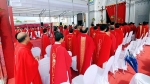 Bế mạc Năm thánh: Máu đào quyện dầu xót thương