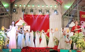 Đêm hoan ca và diễn nguyện ngợi khen Mẹ