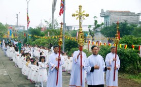 Tuần chầu giáo xứ Trung Châu