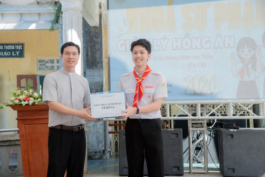 Bế giảng Khoá Sư phạm Giáo lý Hồng ân Giáo hạt Thức Hoá năm 2026