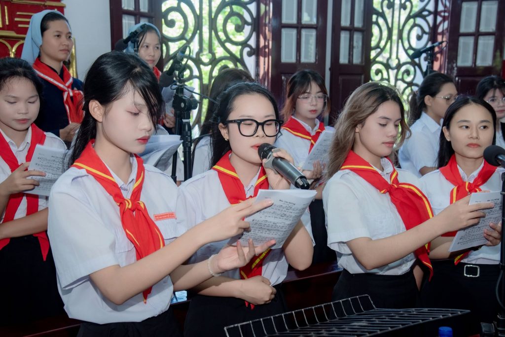 Bế giảng Khoá Sư phạm Giáo lý Hồng ân Giáo hạt Thức Hoá năm 2026