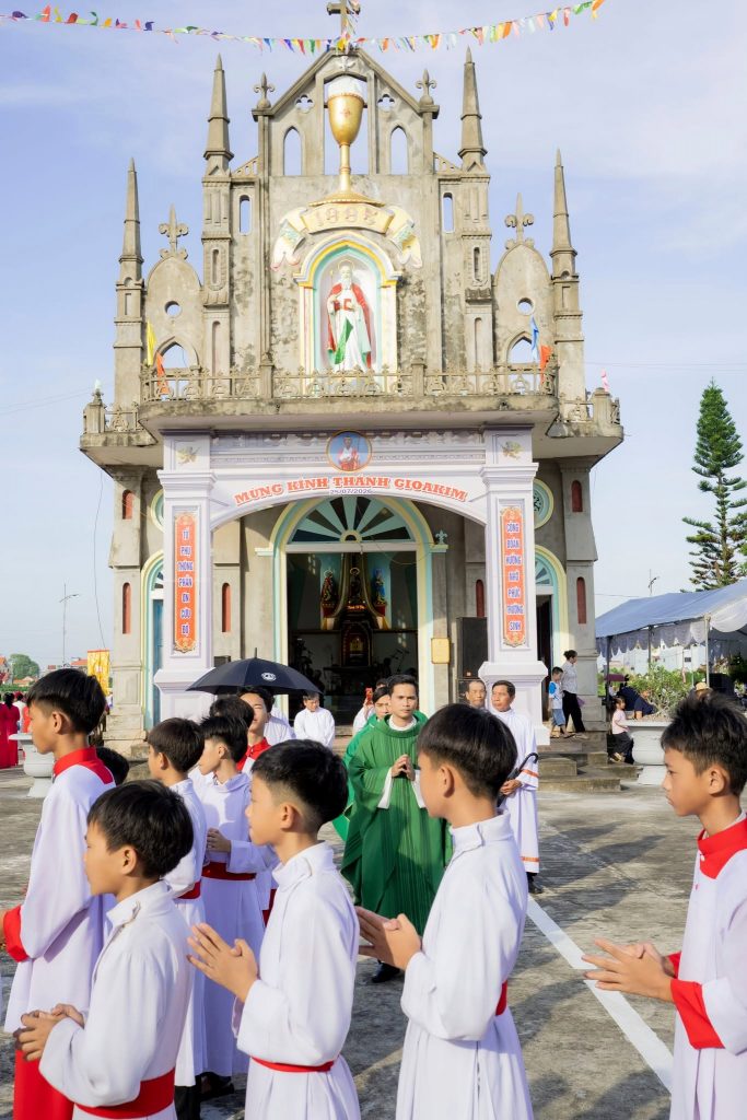 Giáo họ Đắc Sở mừng kính Thánh Gioakim Quan Thầy