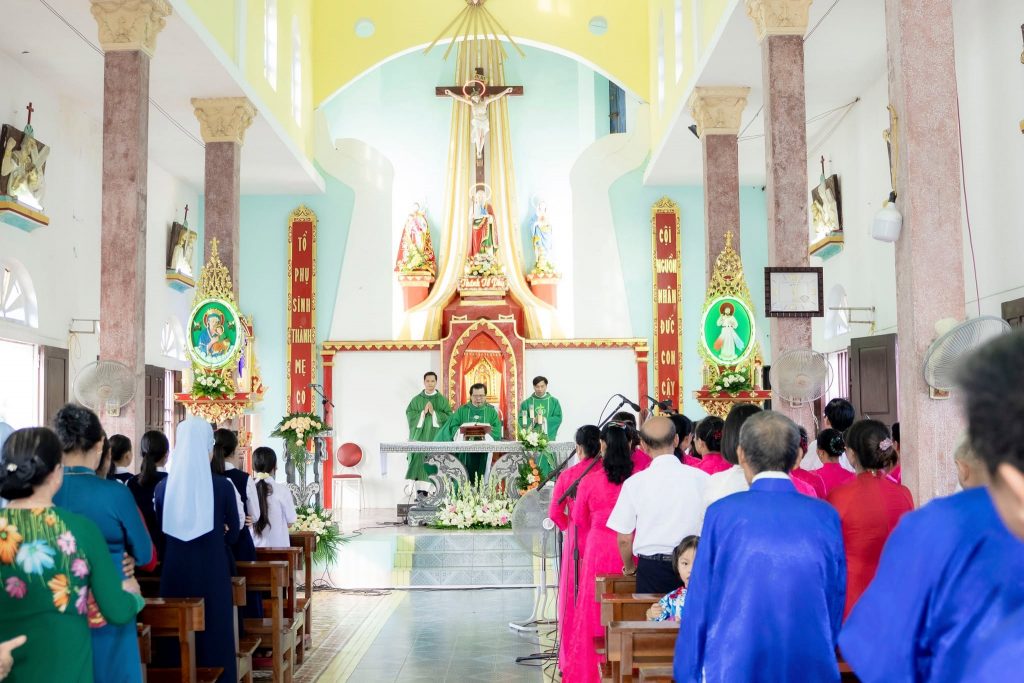 Giáo họ Đắc Sở mừng kính Thánh Gioakim Quan Thầy