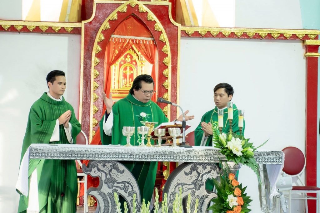 Giáo họ Đắc Sở mừng kính Thánh Gioakim Quan Thầy