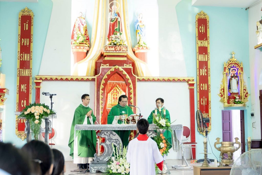 Giáo họ Đắc Sở mừng kính Thánh Gioakim Quan Thầy