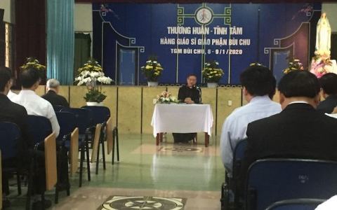 Linh mục đoàn Bùi Chu thường huấn & tĩnh tâm