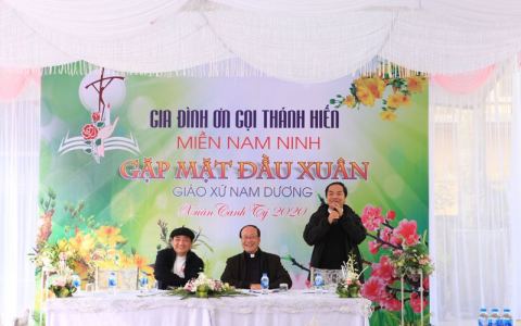 Gia đình Thánh hiến Nam Ninh họp mặt đầu xuân