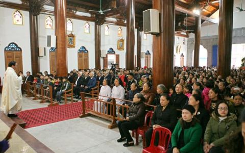 Họ Vinhsơn, Trung Lao mừng bổn mạng