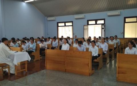 Các nữ tu Đaminh khu vực miền Nam tĩnh tâm