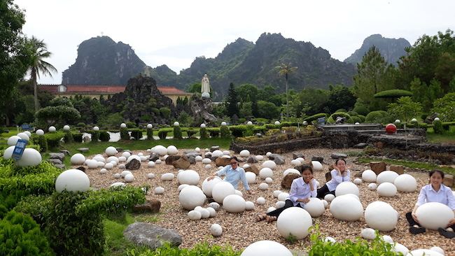 Mân Côi Thái Hà: Hành hương kết thúc năm học