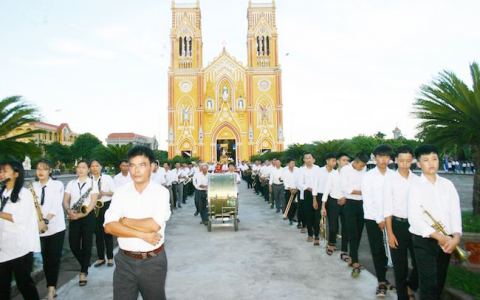 Hội Bắc nhạc mừng sinh nhật 100 tuổi