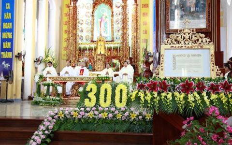 300 năm thành lập giáo xứ Bách Tính