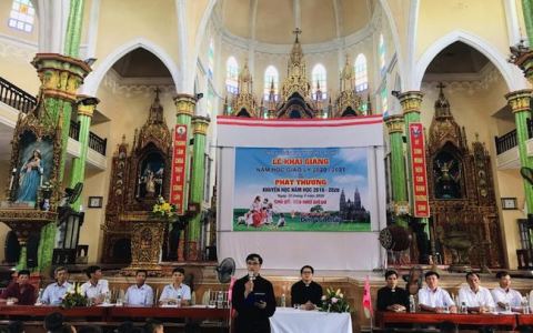 Hưng Nghĩa khai giảng năm học Giáo lý Hồng ân