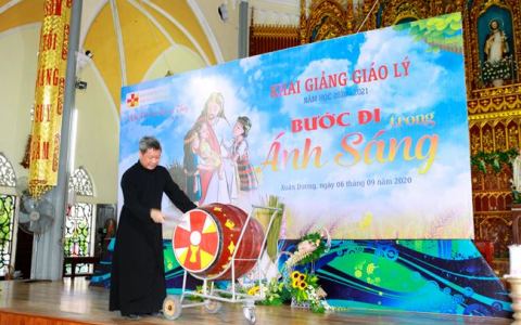 Xuân Dương khai giảng năm học Giáo lý mới