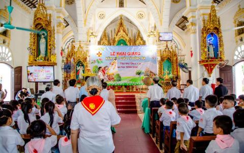 An Bài khai giảng năm học mới