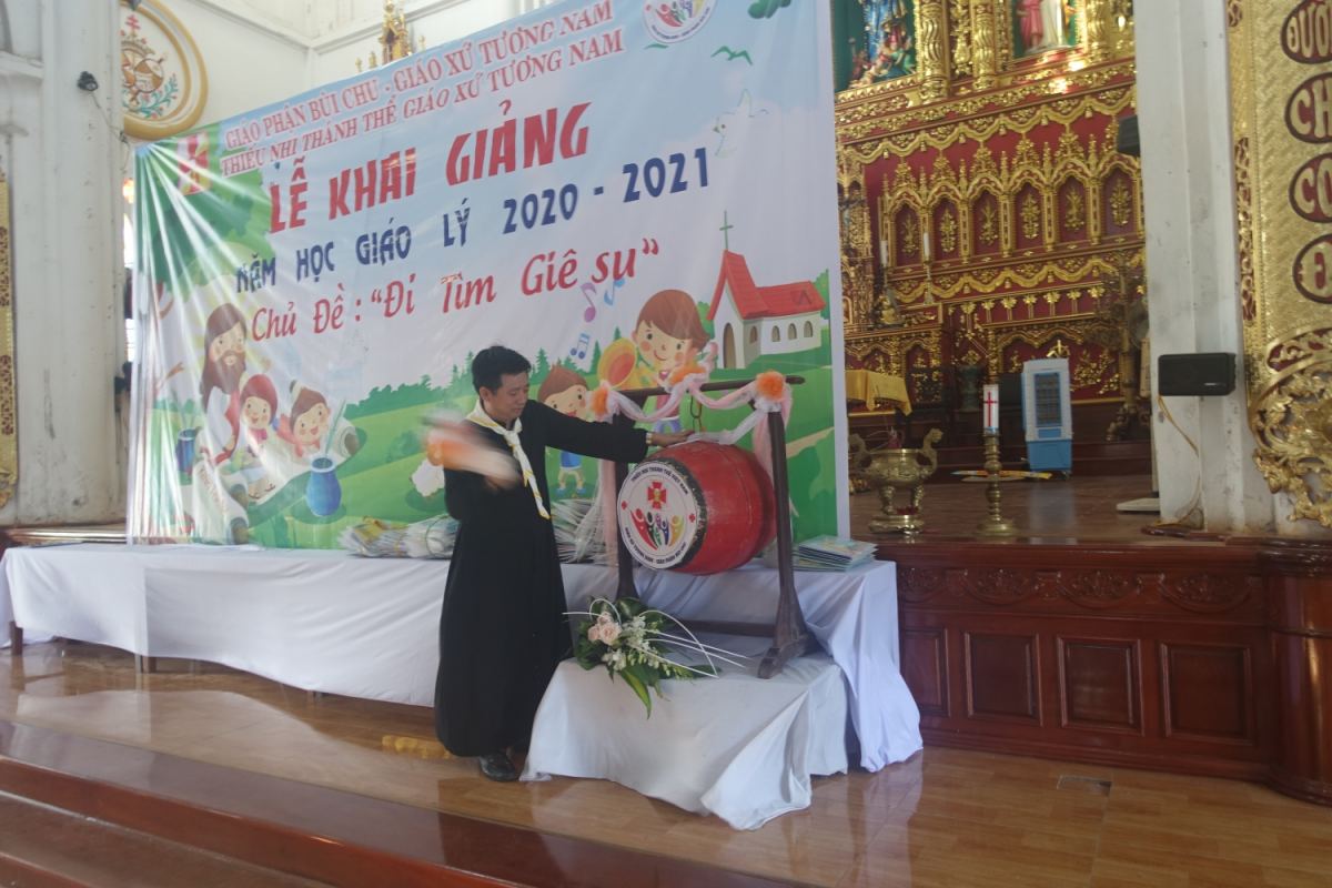 Tương Nam khai giảng năm học lý 2020-2021