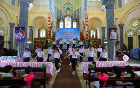 Gx. Thánh Danh khai giảng năm học giáo lý mới