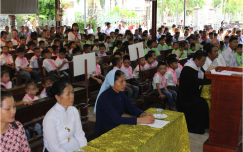 Xuân Chính khai giảng Năm học Giáo lý mới