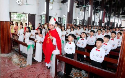 Trung Linh: Hồng ân Thêm Sức