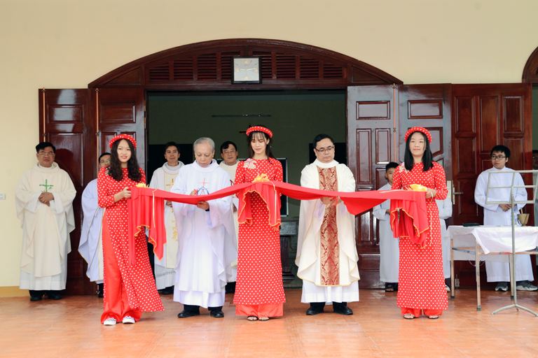 Họ Phú Hội, Ân Phú mừng nhà Mục vụ