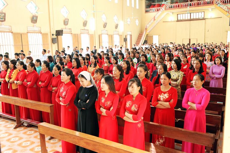Ca đoàn hạt Quỹ Nhất mừng bổn mạng