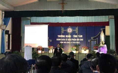 Lm Bùi Chu: Thường huấn & tĩnh tâm tháng 01