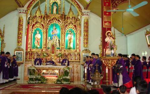 Gx. Nam Phương: Thánh lễ chính tiệc tuần chầu