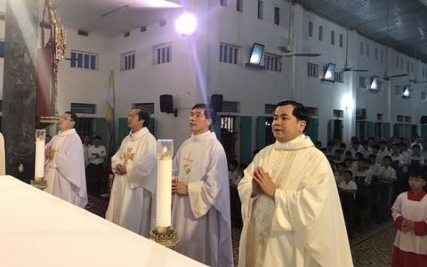 Giáo xứ Hoành Nhị đang thay da đổi thịt