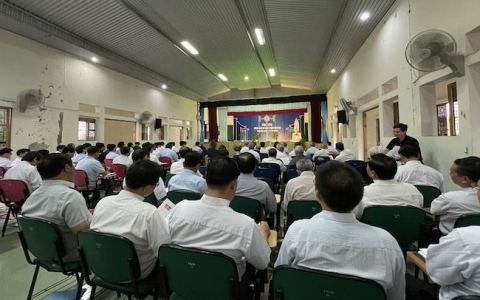 Tĩnh tâm linh mục đoàn Bùi Chu tháng 05/2021