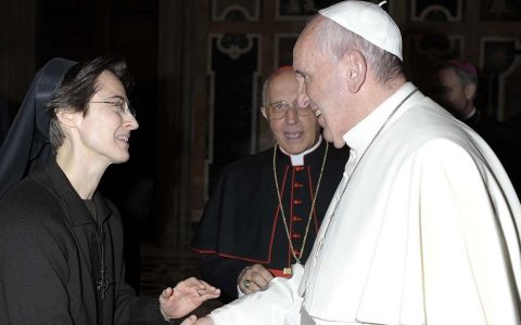 ĐTC bổ nhiệm một nữ tu vào vị trí thứ hai của Vatican