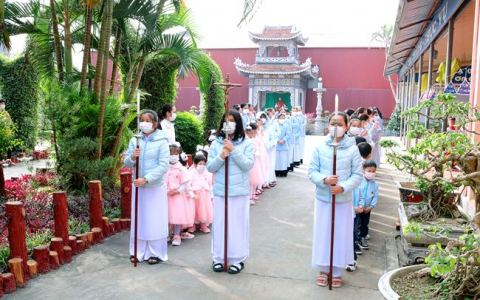 Cô Nhi viện Thánh An khai mạc Năm thánh