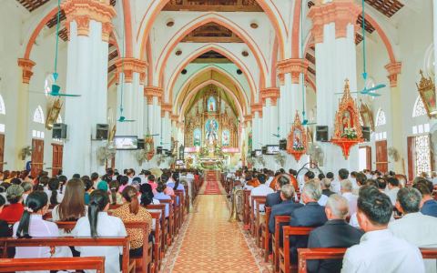 Giáo xứ Tứ Trùng chầu lượt