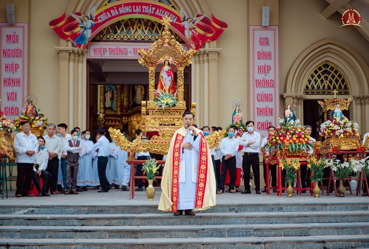 dai dong khai mac thang dang hoa kinh duc me 2022 5
