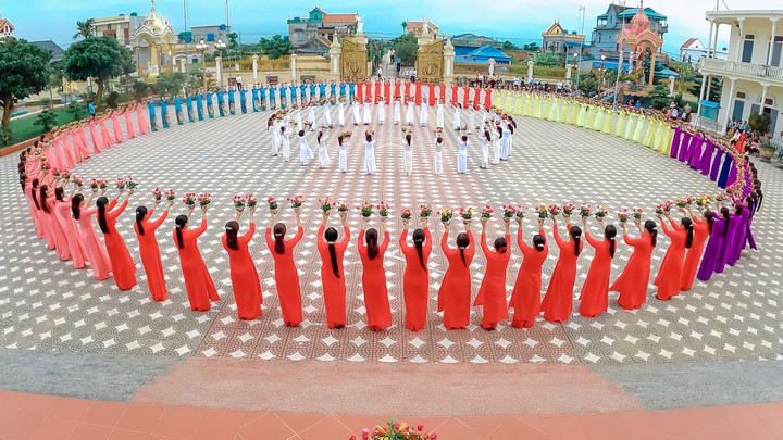 dinh hai dang hoa kinh duc me 2022 12