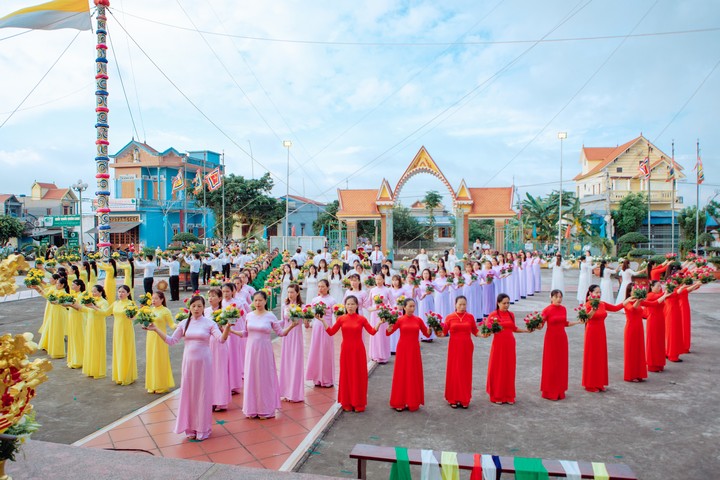 giao xu lac nam dang hoa kinh duc me 08 05 2022 12