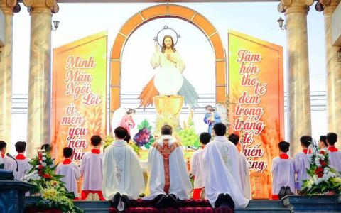 Gx. Kiên Lao – Đại lễ kính Thánh Thể