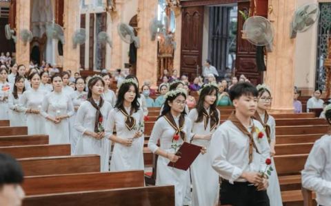 Hưng Nghĩa: Tuyên hứa và rước lễ bao đồng