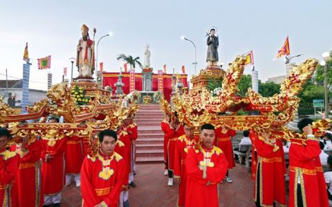 Trung Lễ kính Thánh Phanxicô Chiểu